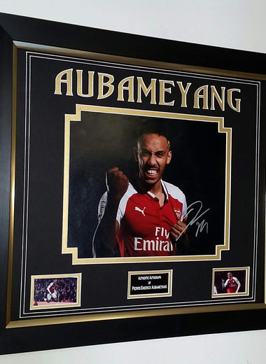 Pierre Emerick Aubameyand Signed Photo-Signed Shirt-The Invincibles Store